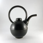 Round Teapot by Ian Rylatt
