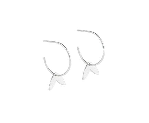 Small Flow Hoops by Maike Browning