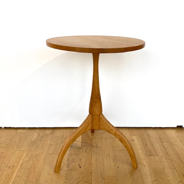 Shaker on sale pedestal table